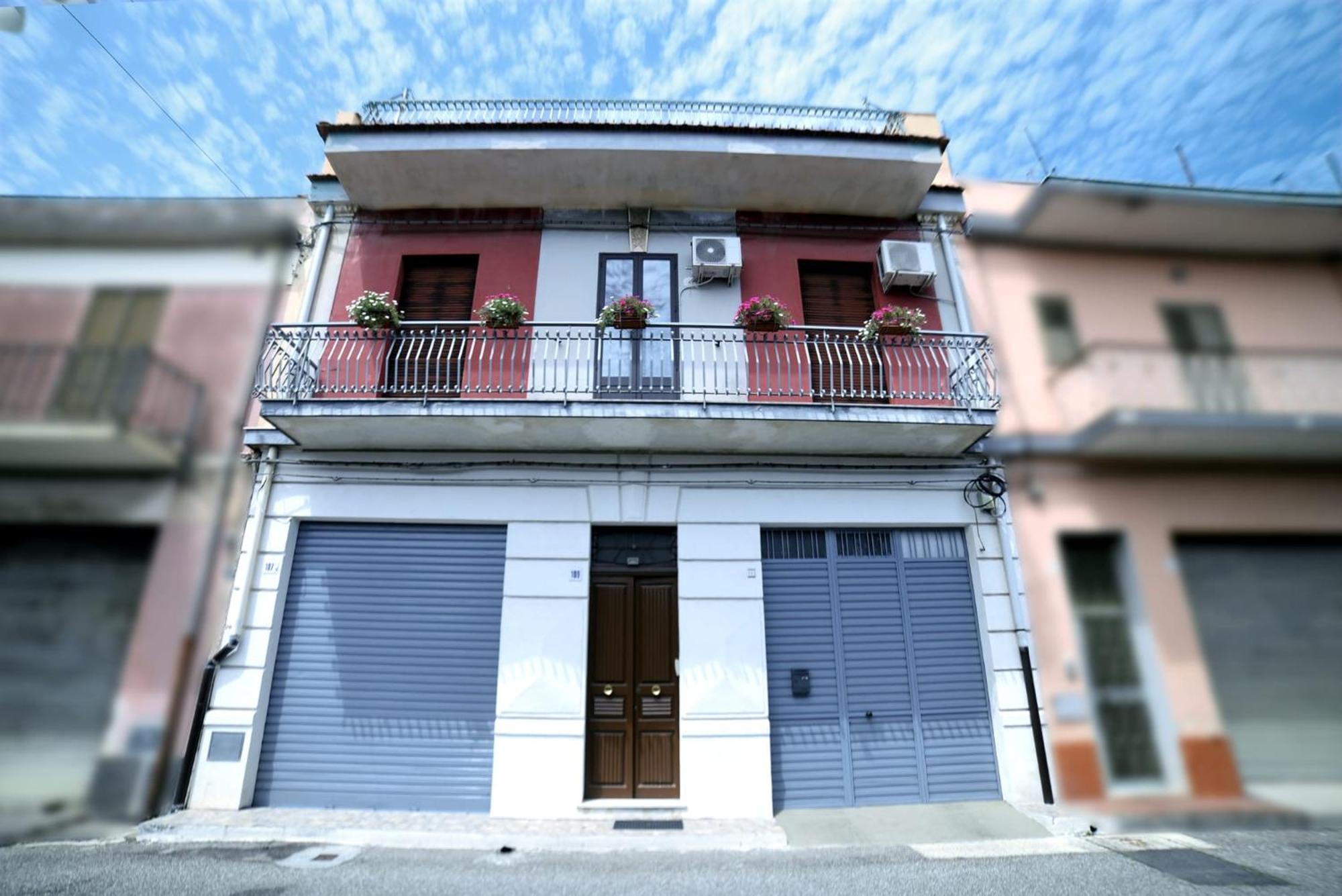 Casa Vacanze Borgata Del Sorbo Acireale Exterior foto
